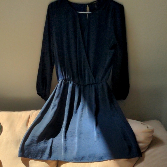 Forever 21 Dresses & Skirts - Classy Blue Dress